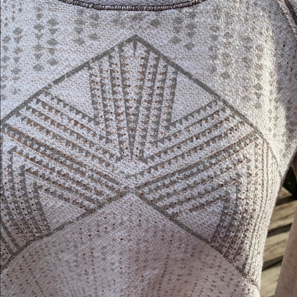 Rewind Aztec Pattern Cream Sweatshirt Large - Picture 2 of 4